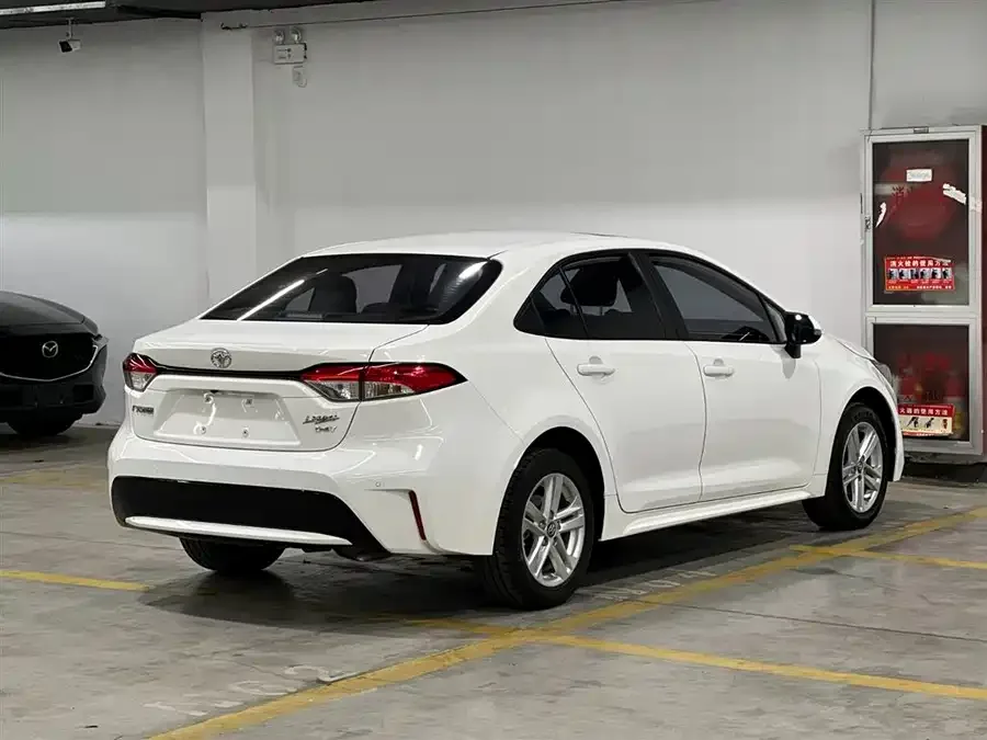 Toyota Levin 2022 Lelink 185T CVT Luxury Edition 2023 — миниатюра 2