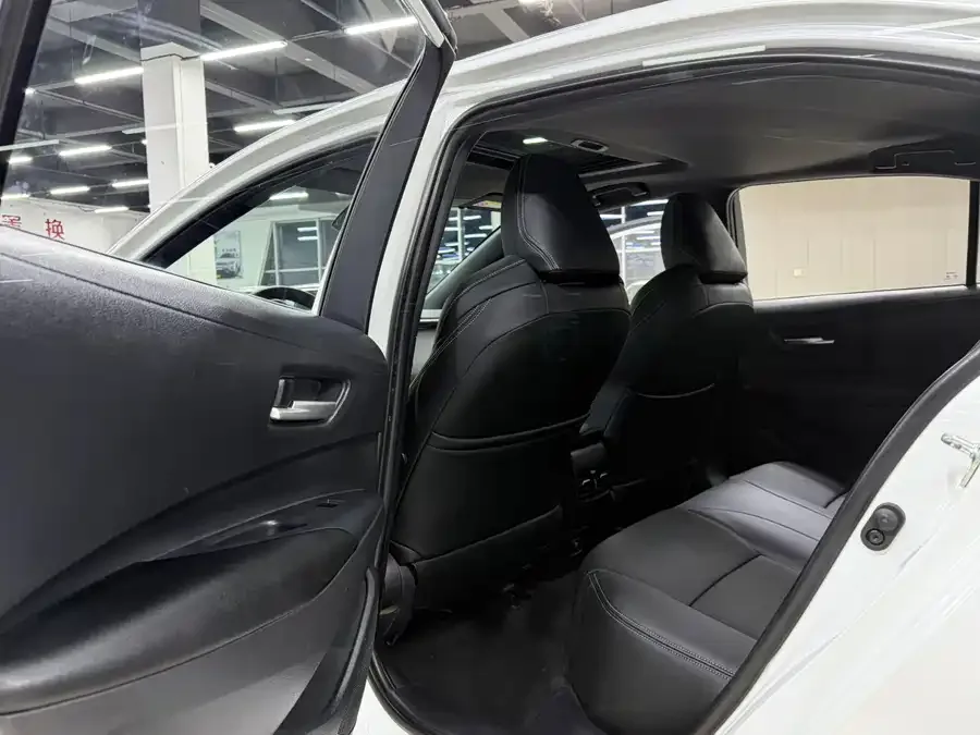 Toyota Levin 2021 Corolla 185T CVT Luxury Edition 2022 — миниатюра 5
