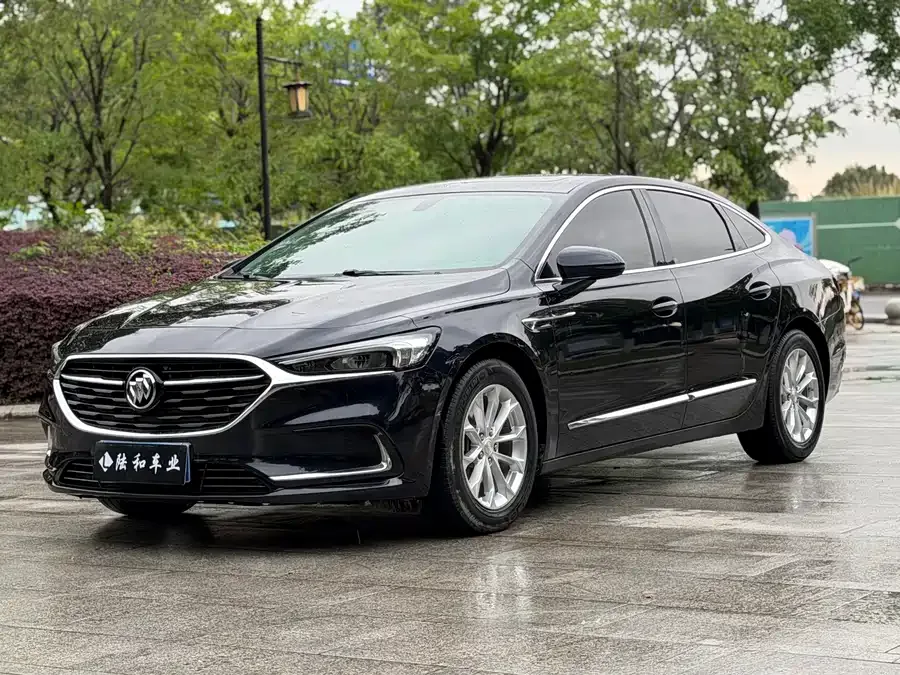 Buick LaCrosse LaCrosse 2022 552T Luxury 2022 — фото 1, купить с доставкой в Москву