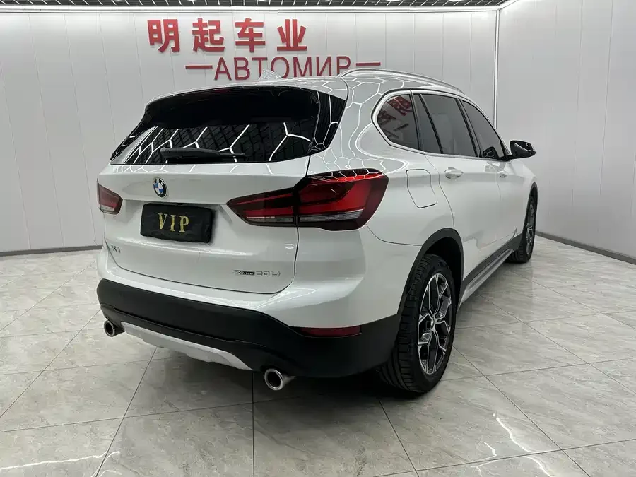BMW X1 2022 sDrive20Li Exclusive Model 2022 — миниатюра 4