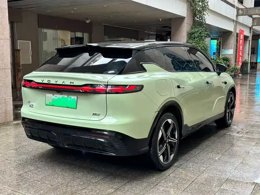 Voyah Courage Lantu Zhiyin 2024 Long-range Smart Edition 2024 — миниатюра 4
