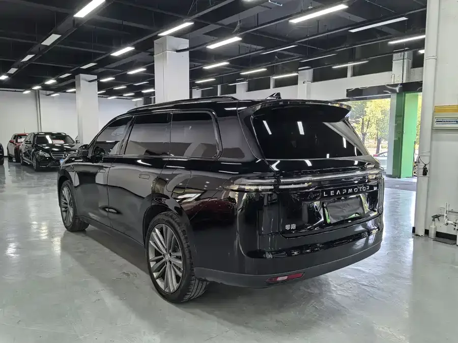 Leapmotor C16 Leapmotor C16 2024 Extended Range 200 Premium Edition 2024 — миниатюра 4