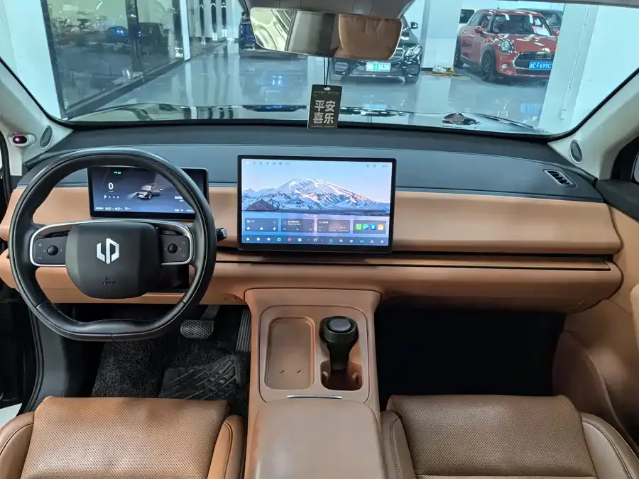 Leapmotor C16 Leapmotor C16 2024 Extended Range 200 Premium Edition 2024 — миниатюра 5