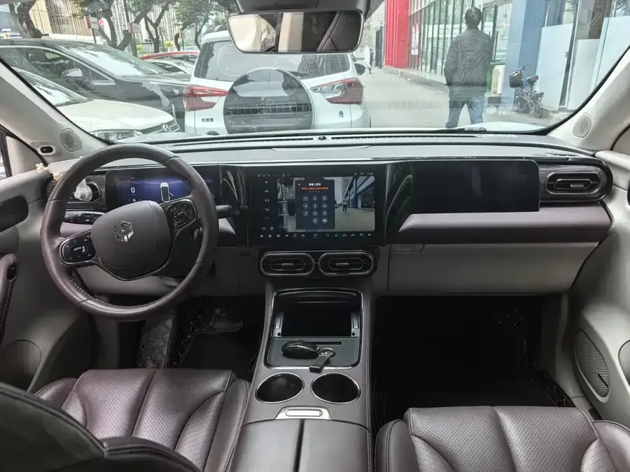 Leapmotor C11 Leapmotor C11 2021 luxury version 2022 — миниатюра 2