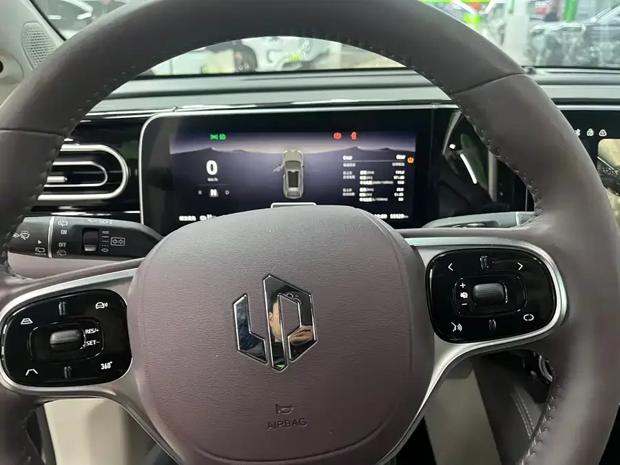 Leapmotor C11 Leapmotor C11 2024 Extended Range 300 Premium Edition 2024 — миниатюра 2