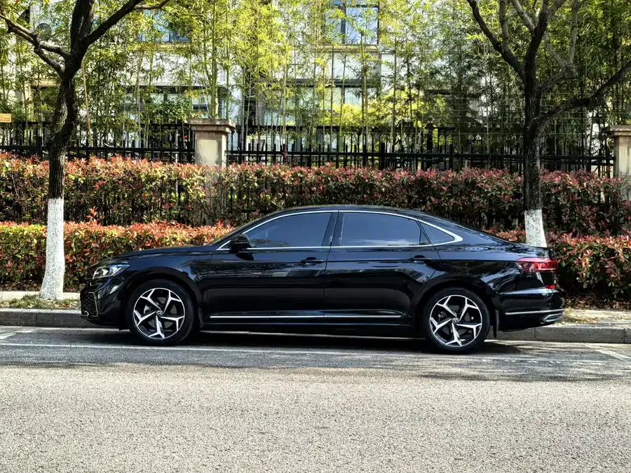 Volkswagen Passat Passat 2024 380TSI Star Elite Edition 2023 — миниатюра 3