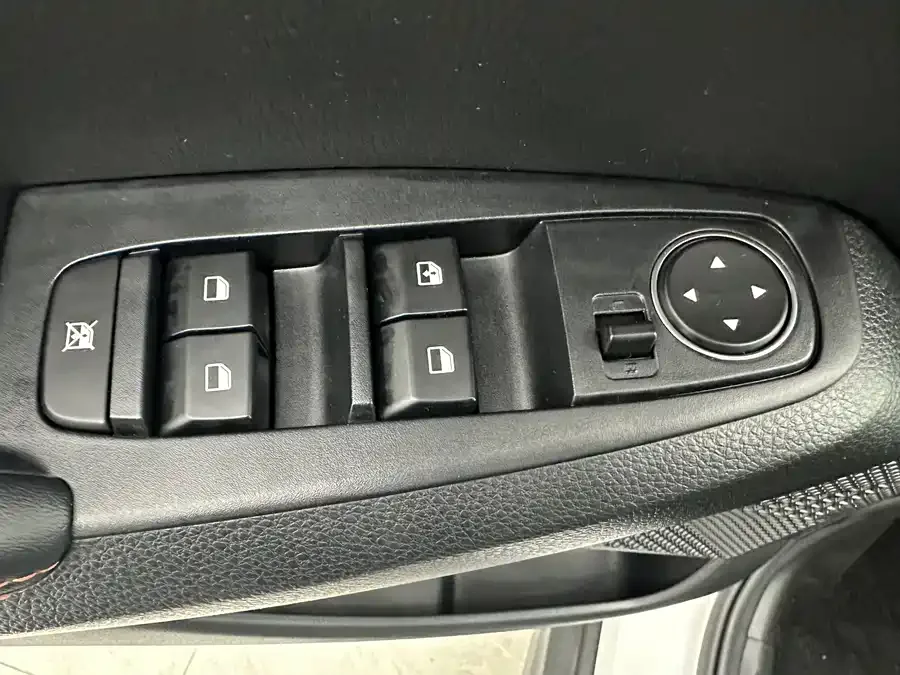 Kia Cyrus (Seltos) 2023 Certus 1.5L CVT Luxury Edition 2023 — миниатюра 5