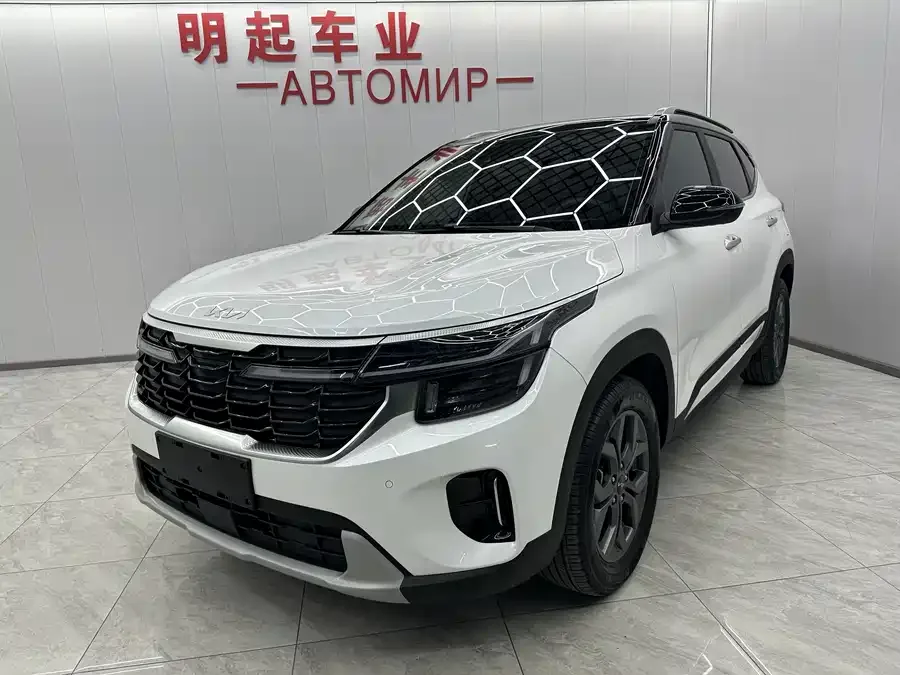 Kia Cyrus (Seltos) 2023 Certus 1.5L CVT Luxury Edition 2023 — фото 1, купить с доставкой в Москву