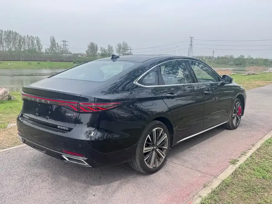 Chery Arrizo 8 PRO Chery Arrizo 8 PRO 2025 1.6T DCT Luxury+ 2025 — миниатюра 3