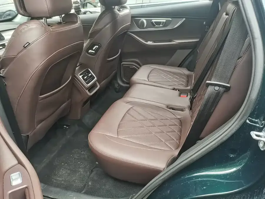 Chery Tiggo 8 PRO Tiggo 8 PRO 2024 Champion Edition 390T 2WD Peak Edition 7 seats 2024 — миниатюра 5