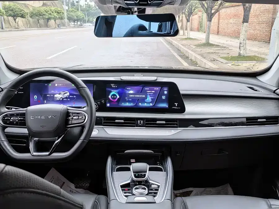 Chery Tiggo 8 PRO Tiggo 8 PRO 2022 290T two-wheel drive deep space version 5 seats 2023 — миниатюра 3