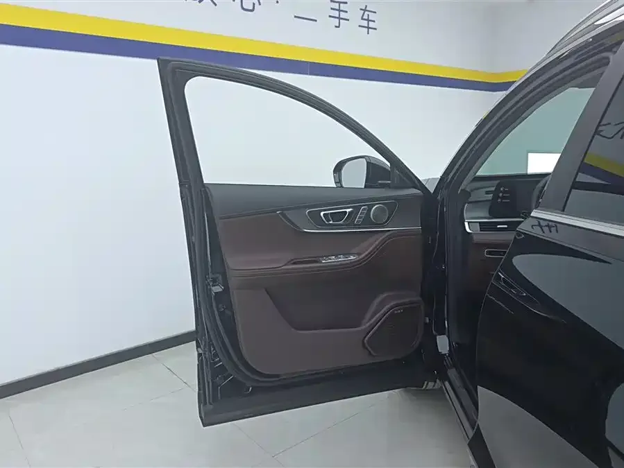 Chery Tiggo 8 PRO Tiggo 8 PRO 2024 Champion Edition 390T 4WD Peak Edition 5-seater 2024 — миниатюра 4