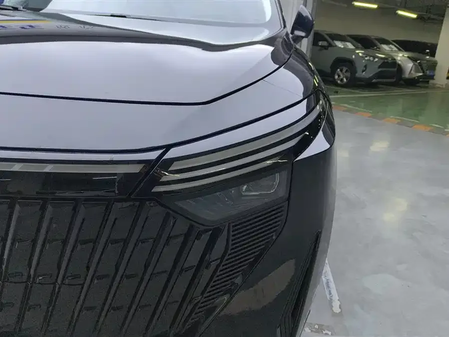 Venucia Big V DD-i Venucia V DD-i 2023 110KM iE version 2025 — миниатюра 2