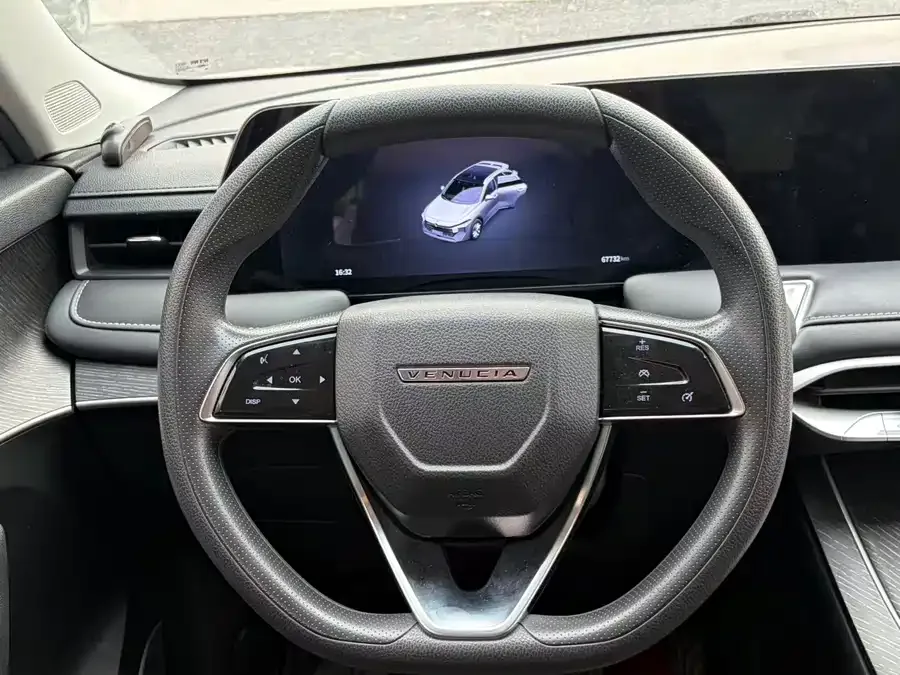 Venucia Big V Venucia V 2022 260T Dark Horse EditionIdol 2023 — миниатюра 5
