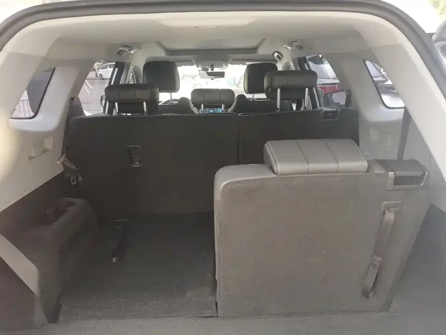 Chery Tiggo 8 PLUS Tiggo 8 PLUS 2022 290TGDI DCT luxury edition+ 2023 — миниатюра 3