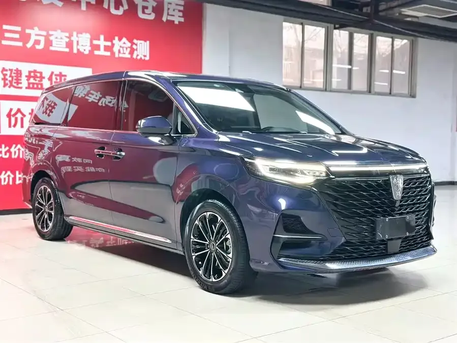 Roewe iMAX8 Roewe iMAX8 2022 400TGI Honor Edition 2022 — миниатюра 3