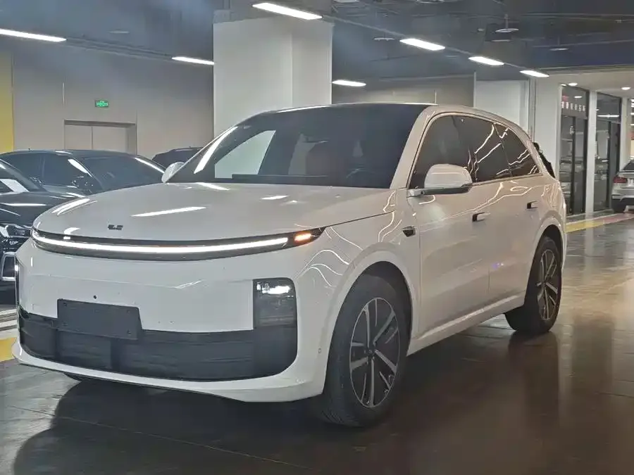 Lixiang L6 Ideal L6 2024 Pro 2024 — фото 1, купить с доставкой в Москву