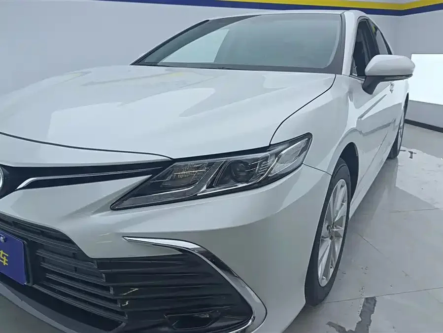 Toyota Camry Camry 2022 2.0GVP Leading Edition 2022 — миниатюра 2