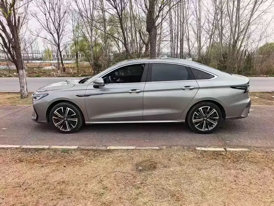 Chery Arrizo 8 Arrizo 8 2024 1.6T DCT Intelligent 2024 — миниатюра 3