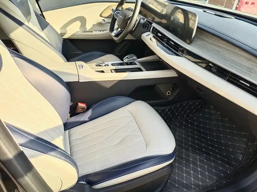 Chery Arrizo 8 Arrizo 8 2022 1.6T DCT 2022 — миниатюра 2
