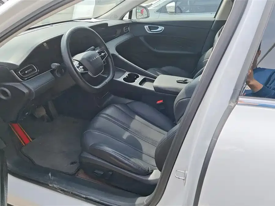 Roewe D7 Roewe D7 2025 DMH 125km World Champion Edition 2024 — миниатюра 3