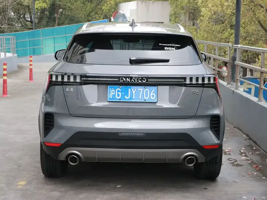 Lynk & Co 06 Lynk & Co 06 2023 Remix 1.5T Jin Pro 2023 — миниатюра 2