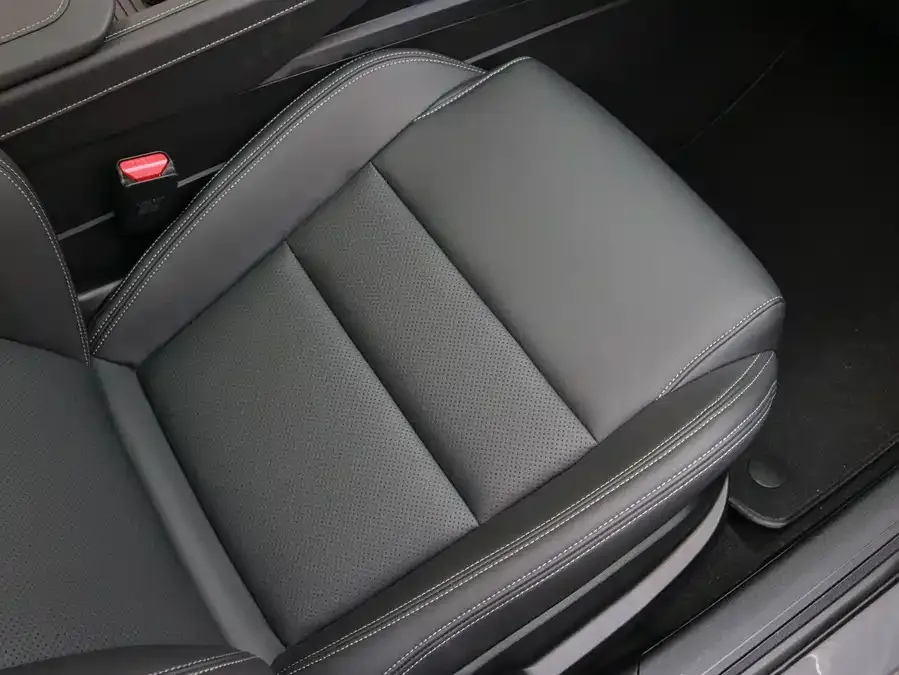 Lynk & Co 06 Lynk & Co 06 2023 Remix 1.5T Jin Pro 2023 — миниатюра 4