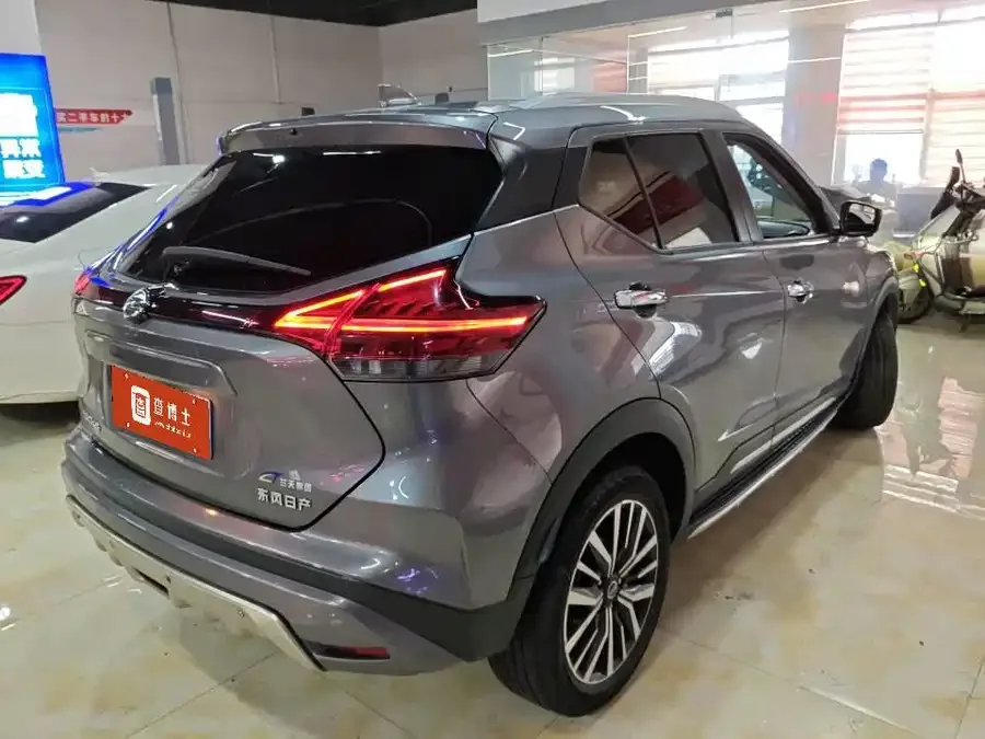 Nissan Kicks Kicks 2022 1.5L CVT XV Luxury Edition 2023 — миниатюра 3