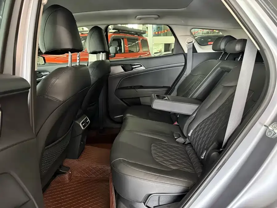 Kia Lion Platinum 2023 Lion Bo Tuojie 2.0T 2WD Premium Edition 2023 — миниатюра 2
