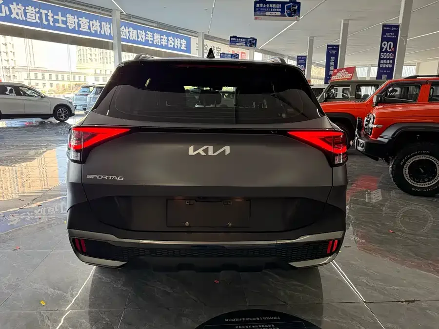 Kia Lion Platinum 2023 Lion Bo Tuojie 2.0T 2WD Premium Edition 2023 — миниатюра 3