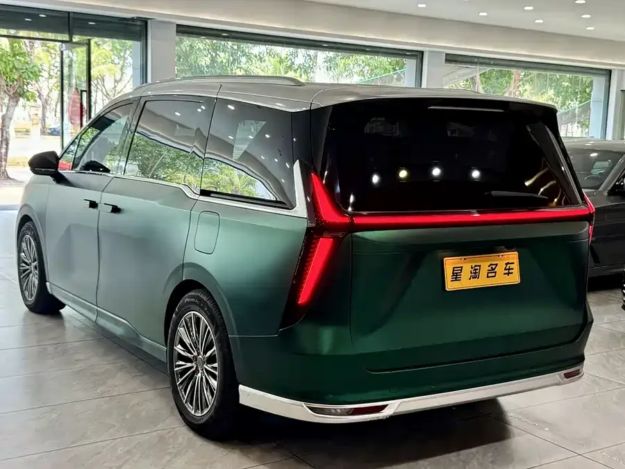 Maxus G70 2024 2.0T automatic flagship version 7 seats 2024 — миниатюра 2