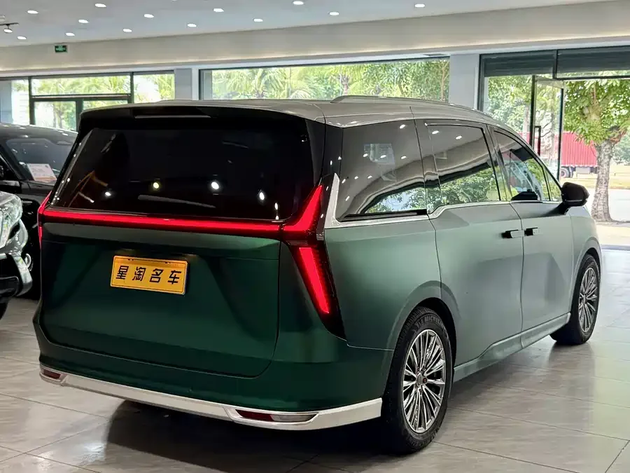 Maxus G70 2024 2.0T automatic flagship version 7 seats 2024 — миниатюра 4