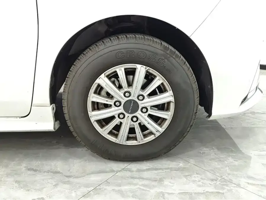 Maxus G20 2023 facelift ES 2.0T gasoline automatic value version 2023 — миниатюра 2