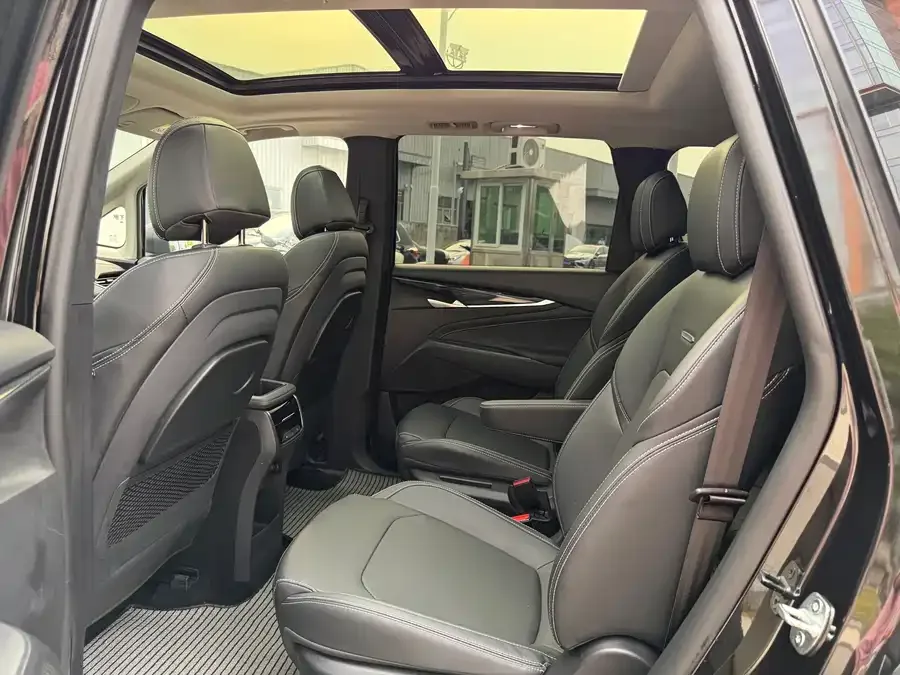Maxus G50 2023 PLUS 1.5T Automatic Escort Edition 2023 — миниатюра 2