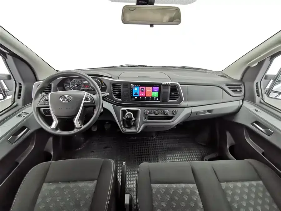 Maxus Xintu V80 Xintu V80 2025 Value Edition, Aoyuntong 2.0T Manual Short Wheelbase, Ultra-Low Roof, 127Ps, 7/9 Seats 2025 — миниатюра 2