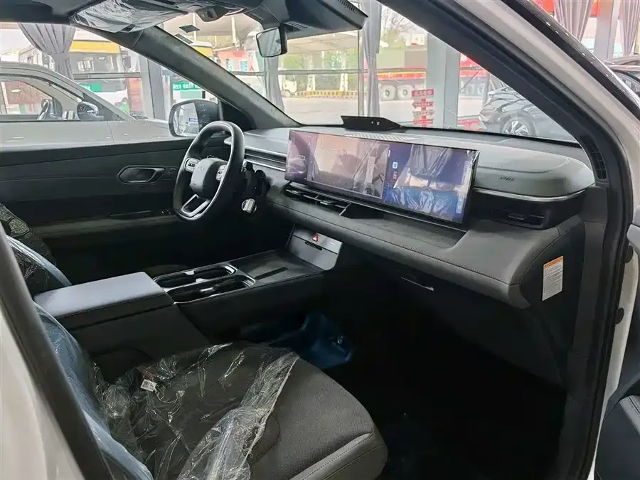 Hyundai EO Yiou EO Yiou 2025 2WD TECH Edition 64.2kWh 2026 — миниатюра 2