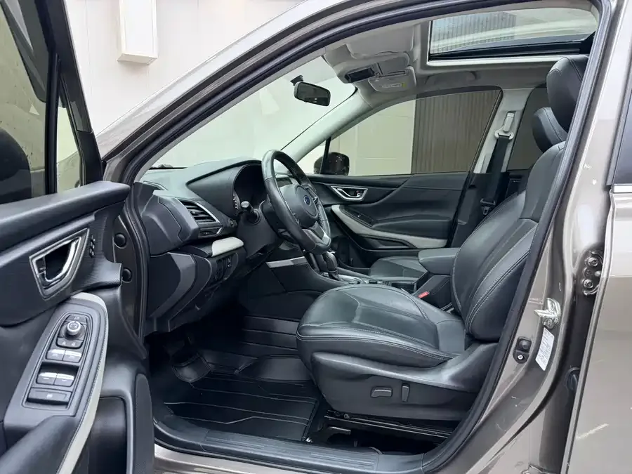 Subaru Forester Forester 2022 2.0i AWD Luxury Edition EyeSight 2022 — миниатюра 4