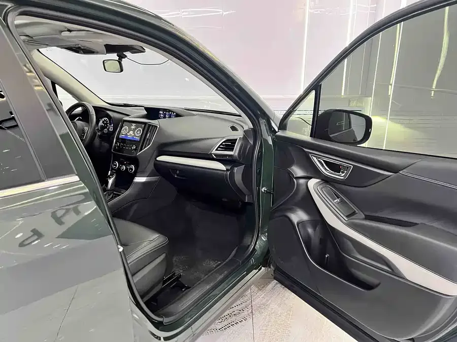 Subaru Forester Forester 2022 2.0i AWD Luxury Edition EyeSight 2023 — миниатюра 4