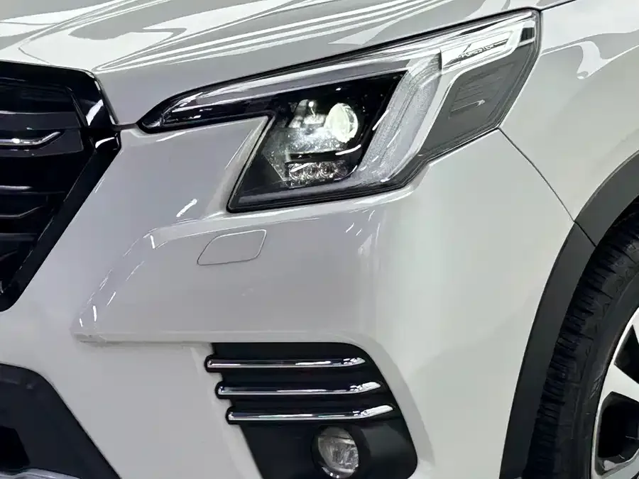 Subaru Forester 2022 Forester 2.0i AWD Ultimate Edition EyeSight 2022 — миниатюра 4