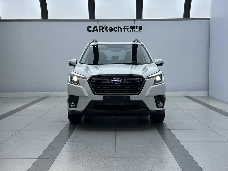 Subaru Forester 2022 Forester 2.0i AWD Luxury Edition 2022 — миниатюра 3