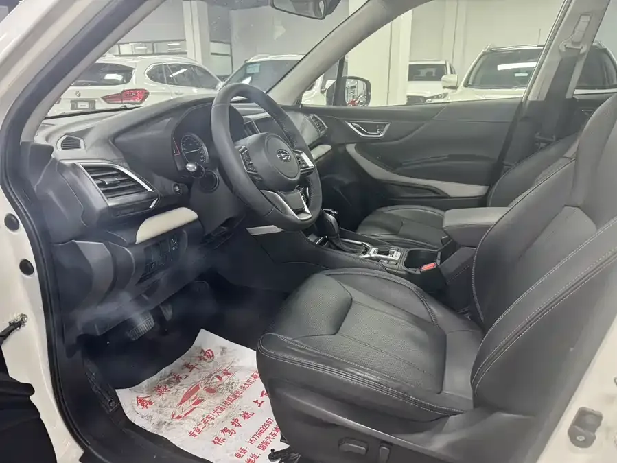 Subaru Forester 2022 Forester 2.0i AWD Luxury Edition 2022 — миниатюра 5