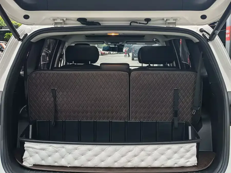 Hyundai Custo Kustu 2021 380TGDi LUX Premium 2022 — миниатюра 4