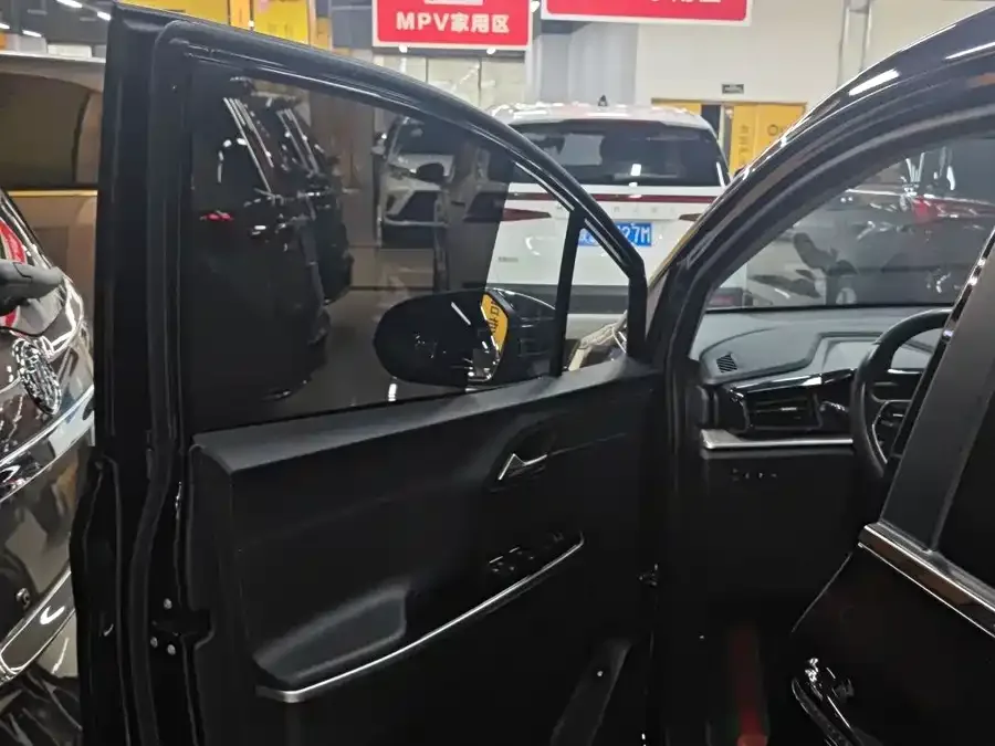 Hyundai Custo Kustu 2021 270TGDi Premium Edition LUX 2022 — миниатюра 2