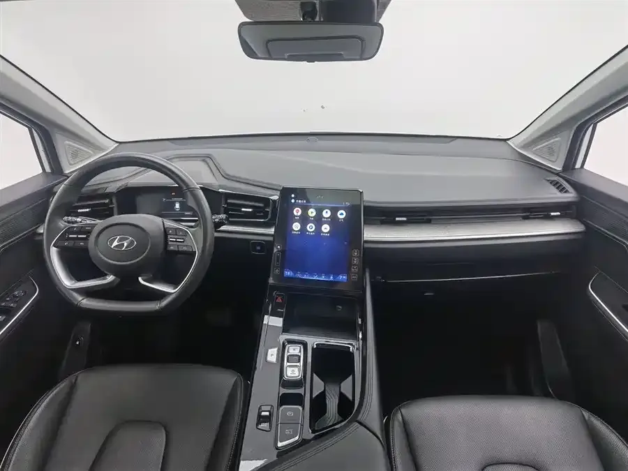 Hyundai Custo Kustu 2021 270TGDi Premium Edition LUX 2023 — миниатюра 2