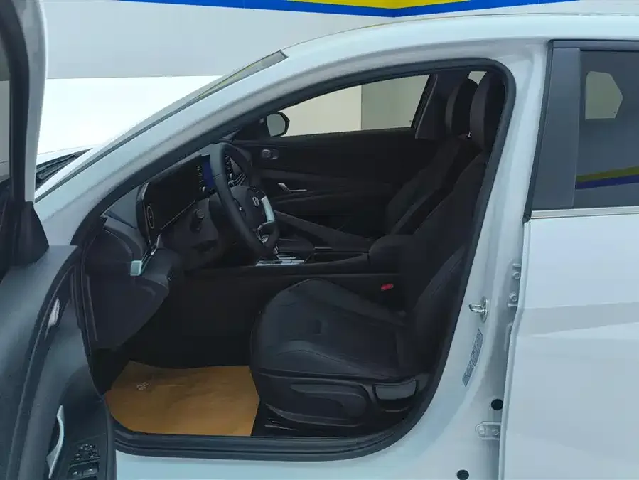 Hyundai Elantra Elantra 2023 1.5L CVT GLX Elite Edition 2025 — миниатюра 3