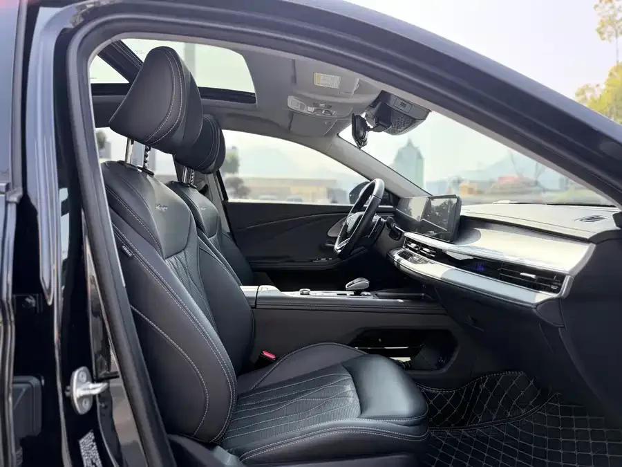 Chery Arrizo 8 Arrizo 8 2025 2.0T DCT 2025 — миниатюра 5