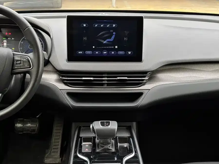 Hongqi E-QM5 Hongqi E-QM5 2024 450km Travel Edition 2024 — миниатюра 5