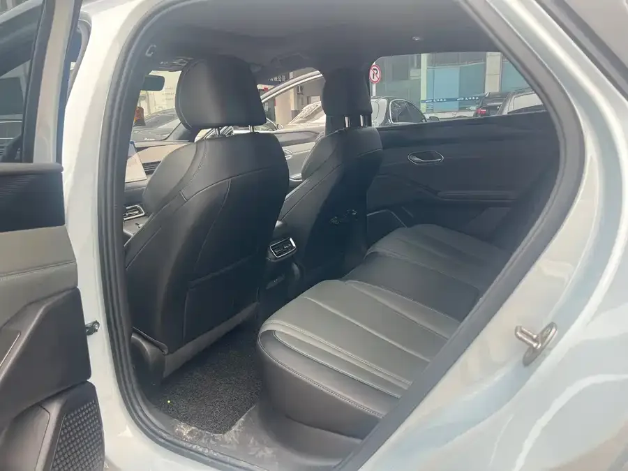 BYD Qin L Qin L 2025 EV 470KM Leading Edition 2025 — миниатюра 2
