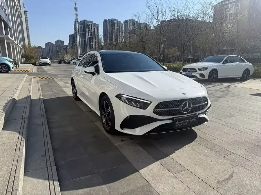 Mercedes-Benz Class A Mercedes-Benz A-Class 2023 A 200 L Fashion Edition 2023 — миниатюра 3