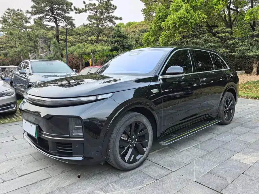 Lixiang L7 Ideal L7 2024 Pro 2024 — фото 1, купить с доставкой в Москву